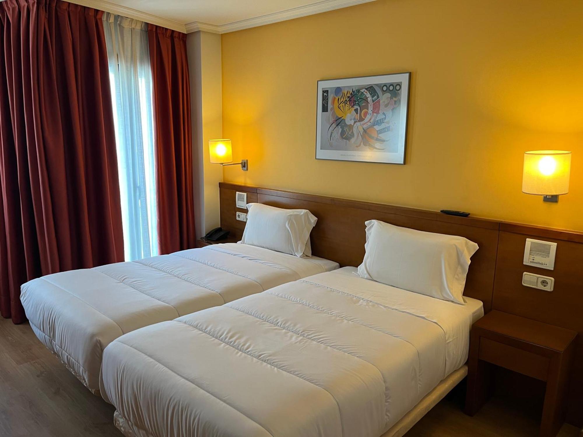 U Hotel Ogalia Vigo Exterior foto
