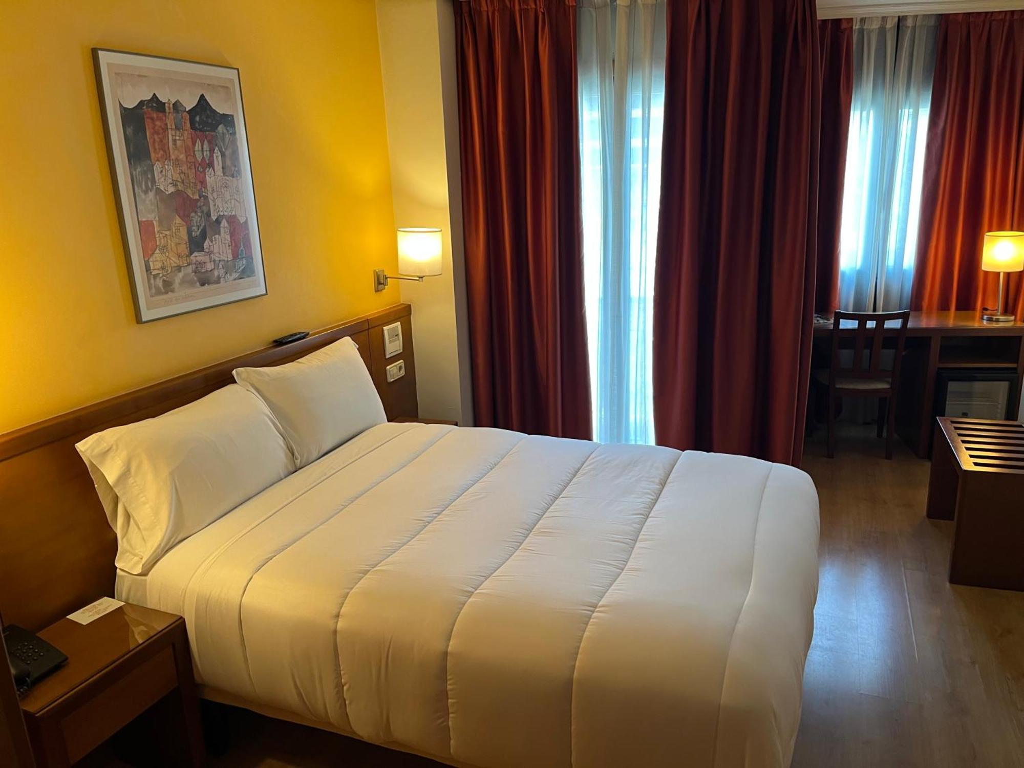 U Hotel Ogalia Vigo Exterior foto